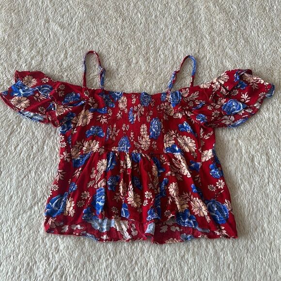 American Rag red floral off shoulder ruffle top size small - Picture 5 of 16